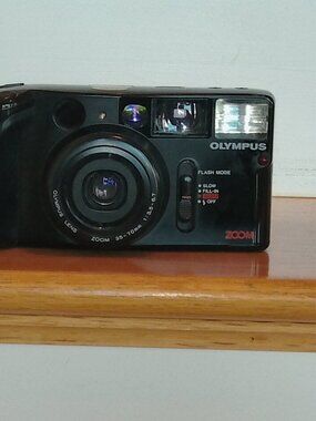 OLYMPUS Quick Shooter Zoom (ZOOM, SELF TIMER & FLASH) Tested & Working